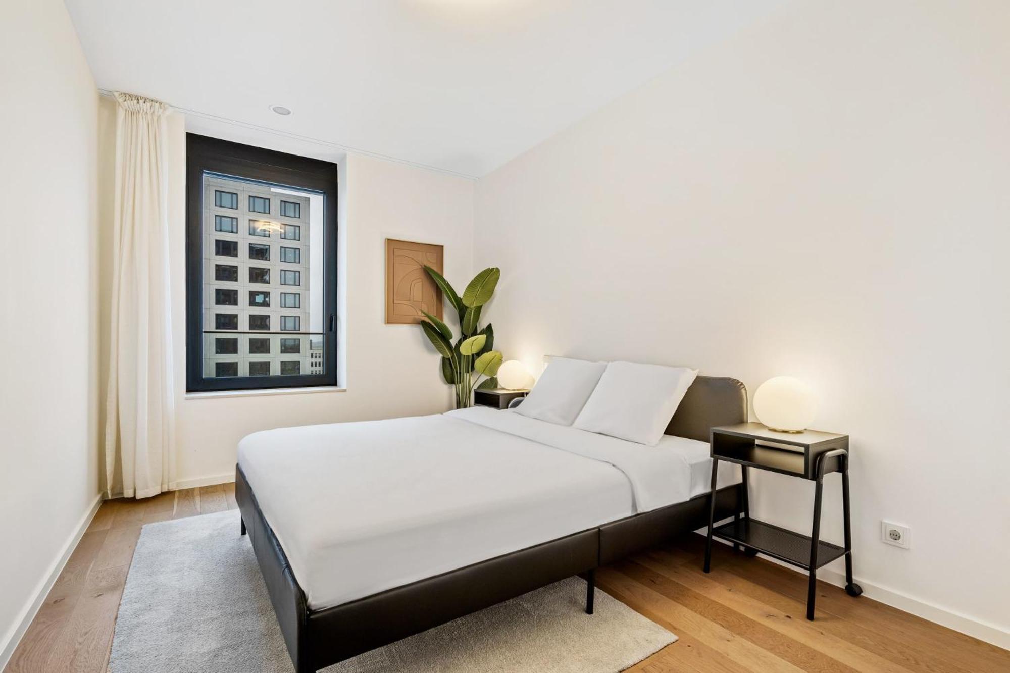 Apartment Modern 2br With Pool & City Views